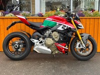 2023 Ducati Streetfighter V4S