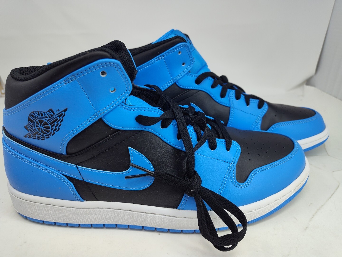 ジョ－ダン　ナイロンジャケット　UNCカラ－ New Nike Air Jordan 1 Mid 'University Blue' DQ8426-401 UNC