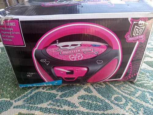 Sakar Mattel Monster High CD Player Radio Boombox Rare 2011