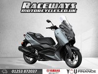 YAMAHA XMAX 300 TECH MAX BRAND NEW UNREGISTERED SCOOTER GREY
