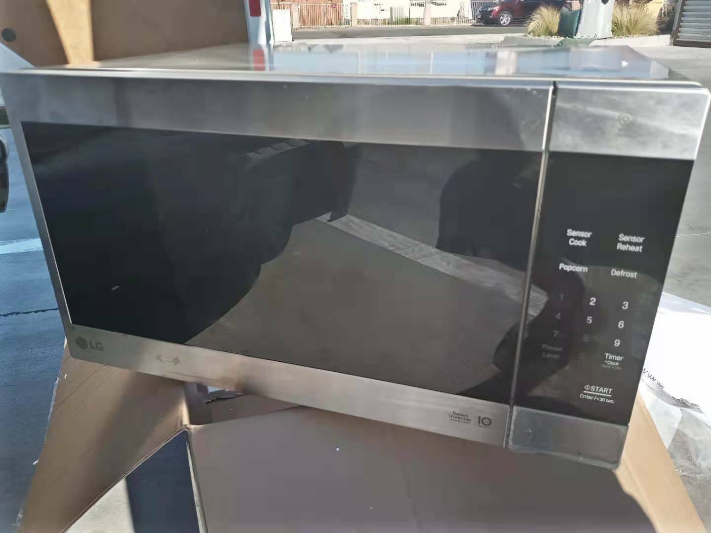 Купить Прилавок микроволновые печи LG 2.0 cu. ft. Microwave Smart