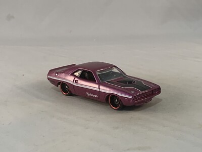 2023 Hot Wheels Walgreens Color 1970 Dodge Hemi Challenger Plum DD8s