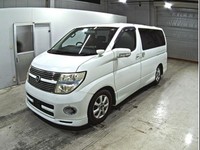 Nissan Elgrand Highway star black leather edi Ulez free Petrol Automatic