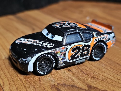 カーズ　Disney Pixar Cars Team Nitroade Disney Pixar Cars Supercharged Nitroade 155 Diecast Car