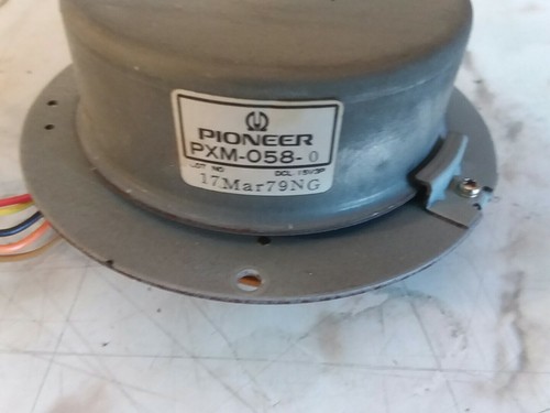 Motor from Pioneer PL-518 turntable PXM-058-0