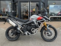 Triumph TIGER 900 RALLY PRO  Adventure Manual