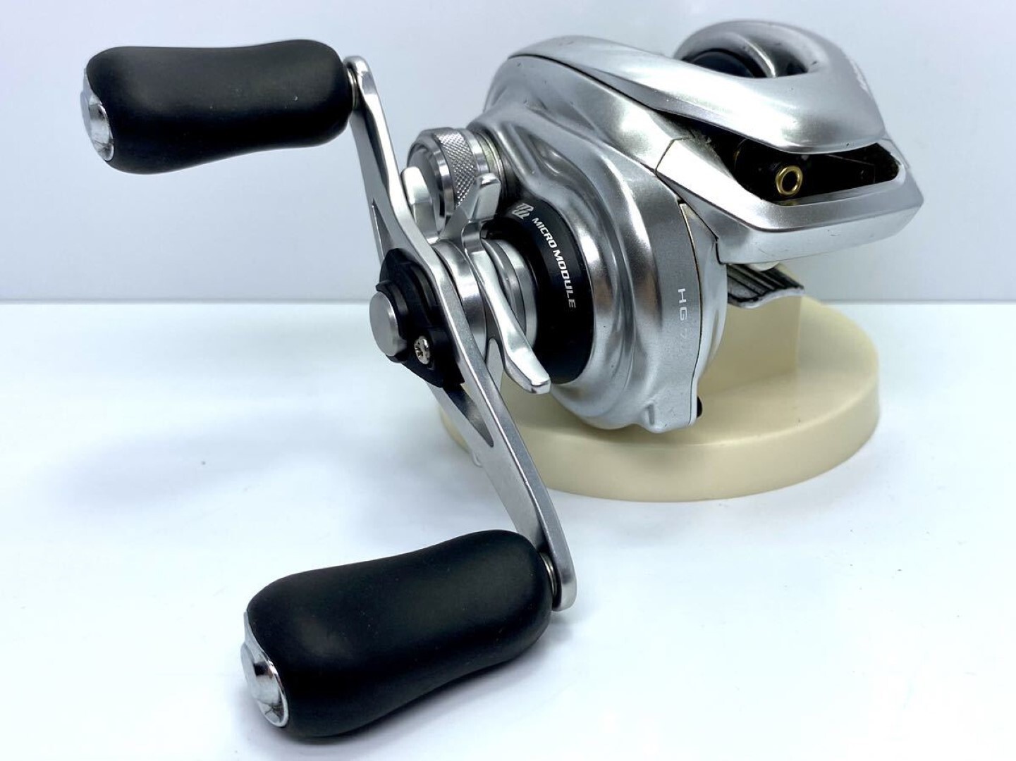 SHIMANO - 16メタニウムmgl  HG RIGHT Shimano 16 Metanium MGL HG 7.4:1 Right Handle Baitcasting