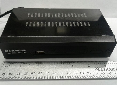 ATSC DIGITAL TV CONVERTER BOX