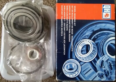 Renault Megane Laguna Safrane Front Wheel Bearing Kit Quinton Hazell QWB950 