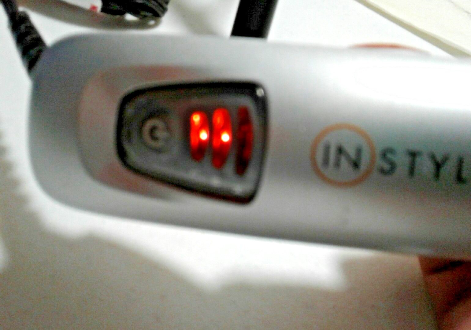 InStyler Rotating Curling Straightening Iron IS1001.19 w/ 3 Heat Settings 2.50