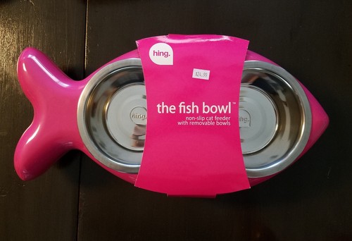 BRAND NEW Hing Fish Shaped Cat Bowl Rubber and Metal Design Easy Clean