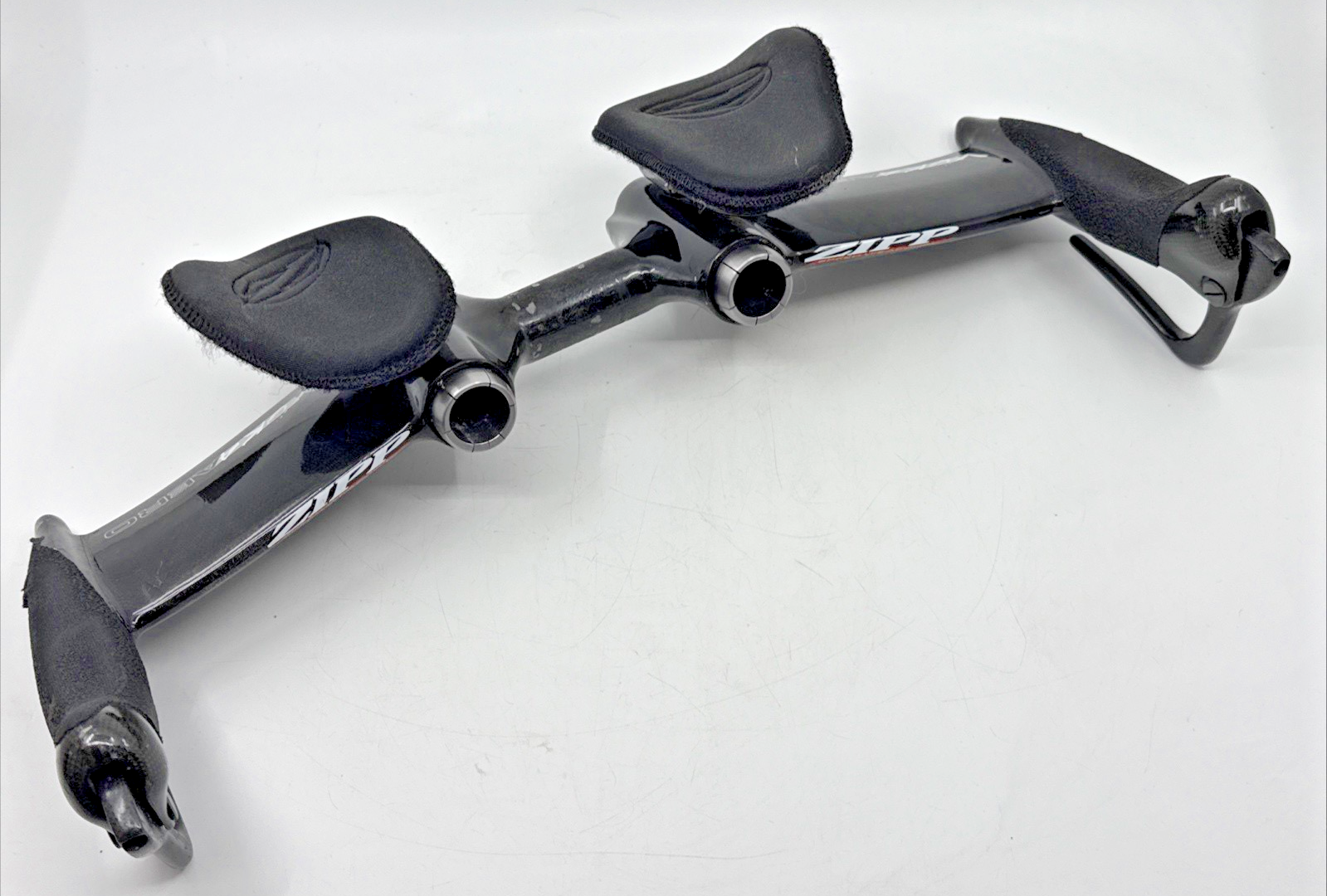 Zipp VUKA AERO Carbon Fiber Bull Horn Aerobar 26mm Clamp VERY GOOD