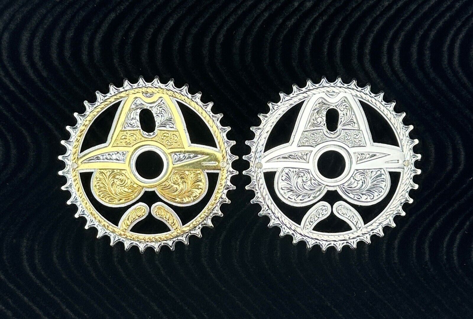 BICYCLE 36T LASER CUT ENGRAVED 2 TONE OR CHROME LOWRIDER BICYCLE 36T LASER CUT ENGRAVED 2 TONE OR CHROME LOWRIDER