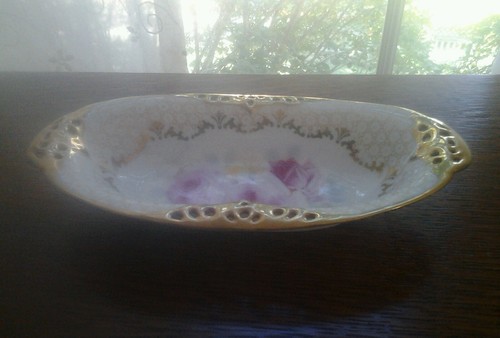 Royal Bayreuth Nappy Candy Nut Dish