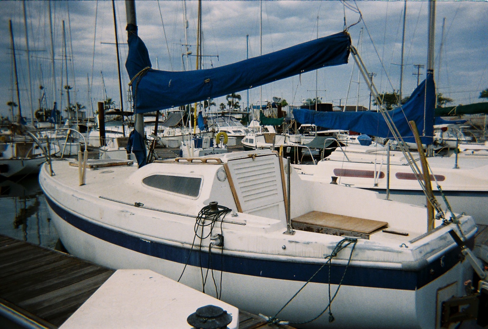 1969 Columbia Mark II 27' Sailboat - California