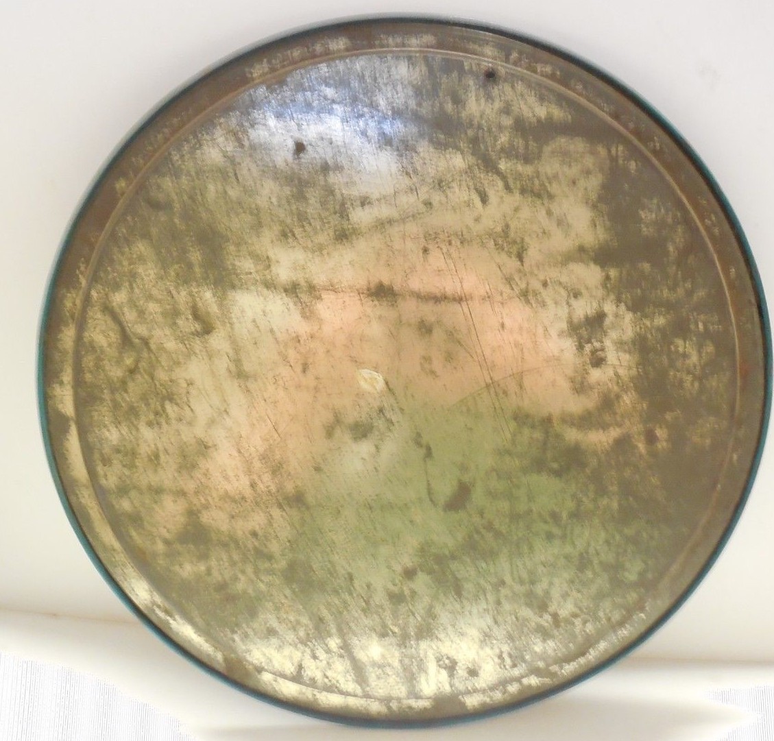 Vintage ~MAKIN BACON~ Round Metal Tray Wall Plate 1970's Humor Funny Joke 12.75