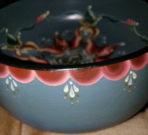 BEAUTIFUL VINTAGE NORWAY Handpainted Signed Ursula ROSEMALING WOOD BOWL 5+