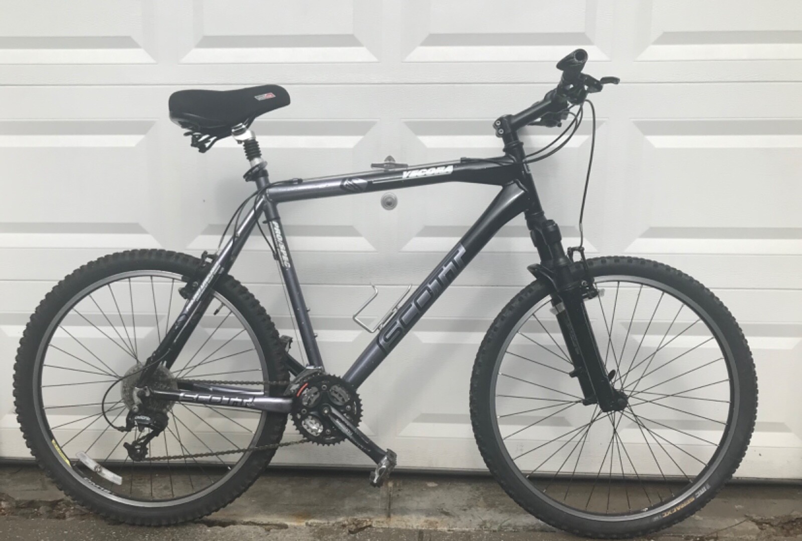 SCOTT YECORA MOUNTAIN BIKE
