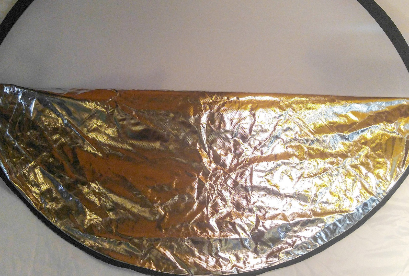 Raya 5-in-1 Collapsible Reflector Disc (42