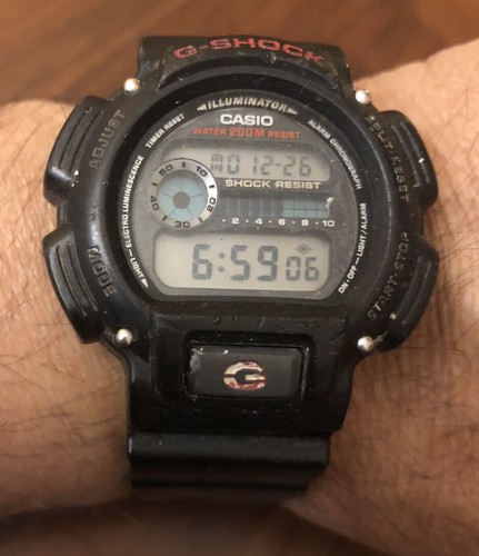 Vintage Casio G.Shock DW-9052 Mod.1659 Digital Mens Watch Vintage Casio G.Shock DW-9052 Mod.1659 Digital Mens Watch