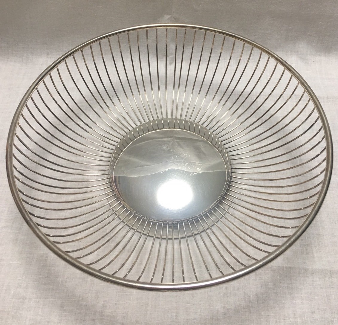 Vintage MCM Lot Wire Baskets and Trivet Eales Italy 1779 Bread Buns Serving Bowl