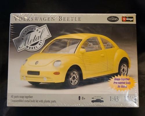 Burago Volkswagen 1/18 シルバー Burago 1/18 Scale Silver Volkswagen New Beetle Car 1998