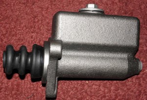 1941 Ford master cylinder #3