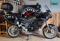 Triumph Tiger 1050cc tourer full luggage 1 owner 12000 miles 