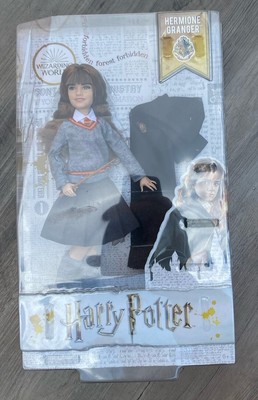 Harry Potter Hermoine Granger Wizarding World FYM51 Cloak Accessory Doll NEW 