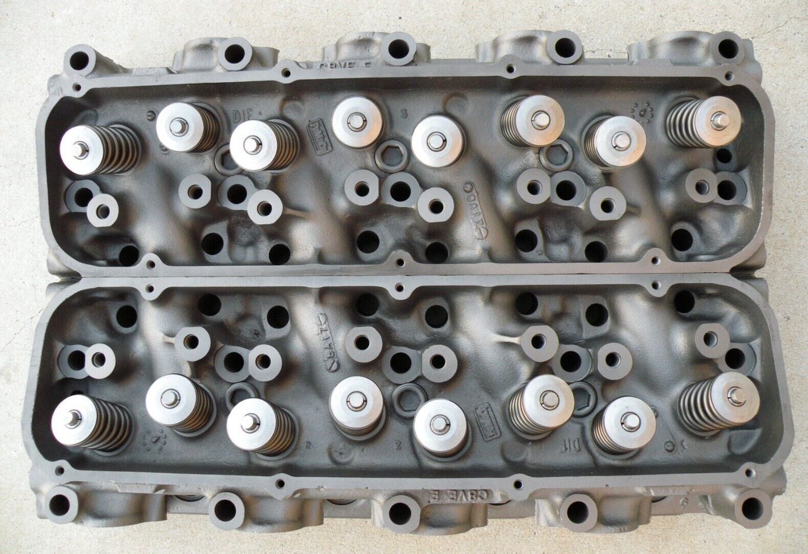 FORD ヴィンテージ FORD BIG BLOCK 460 7.5 LTR C8VE-E 8A17 HEADS LIMA 1968-1976