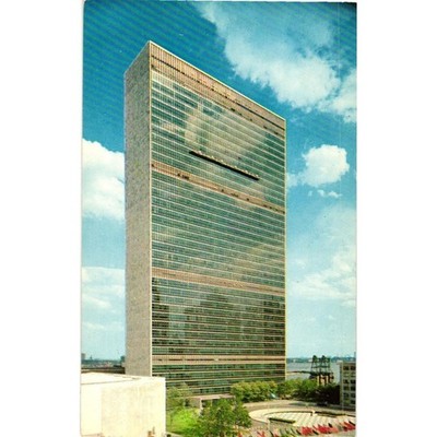 Vintage United Nations Headquarters Postcard NYC Secretariat Building P5665 UN