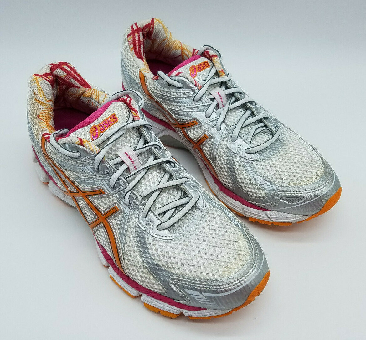 ASICS GT 2000 Women'sSize 8.5 Training Running Shoes White