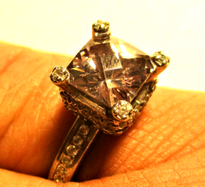 STERLING SILVER LIGHT GREY CUBIC ZIRCONIA SQUARE STATEMENT COCKTAIL RING SIZE R