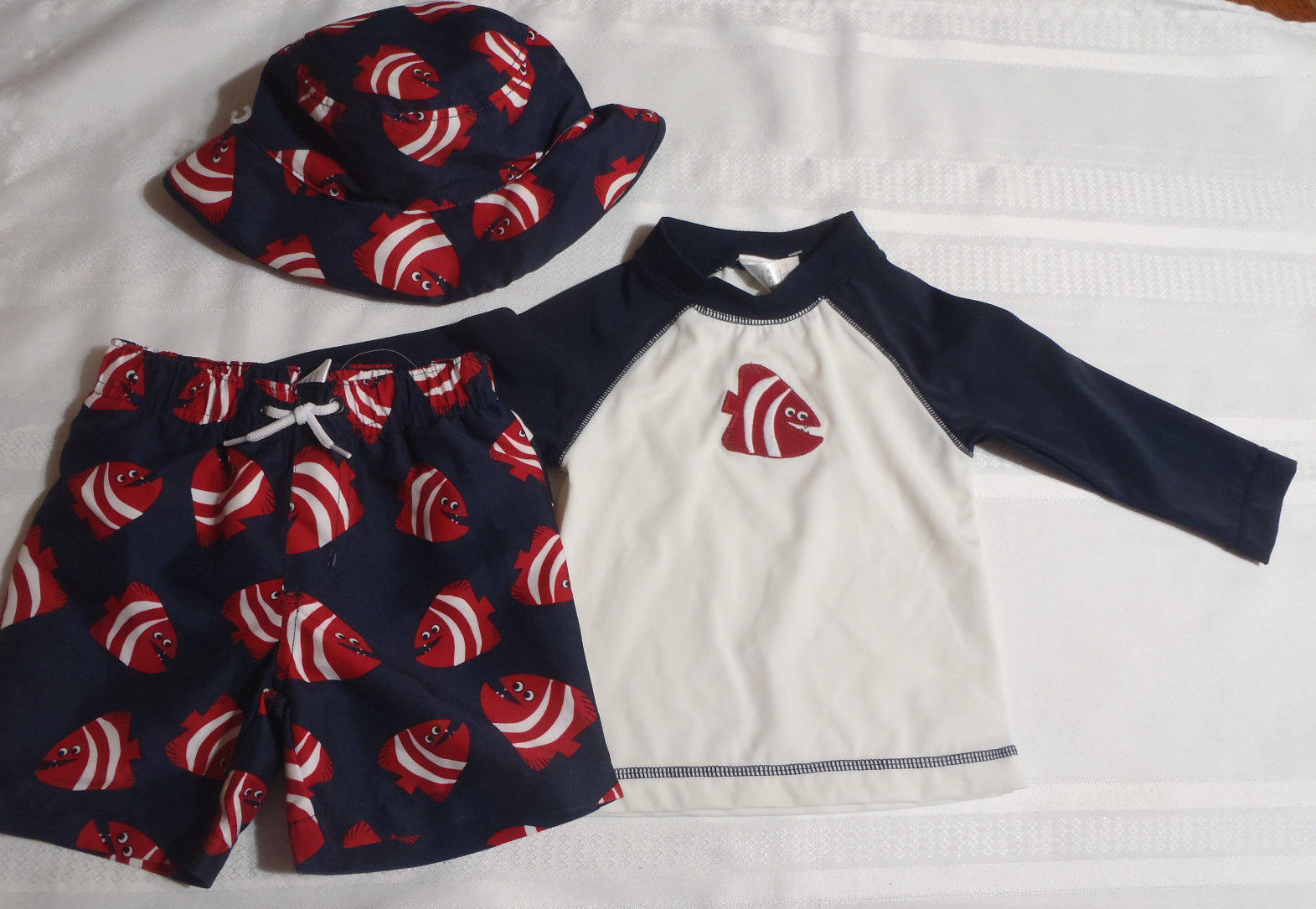 GYMBOREE Baby Boys 18-24 Month Pelican Catch Rash Guard Swim Trunk Hat Set NWT