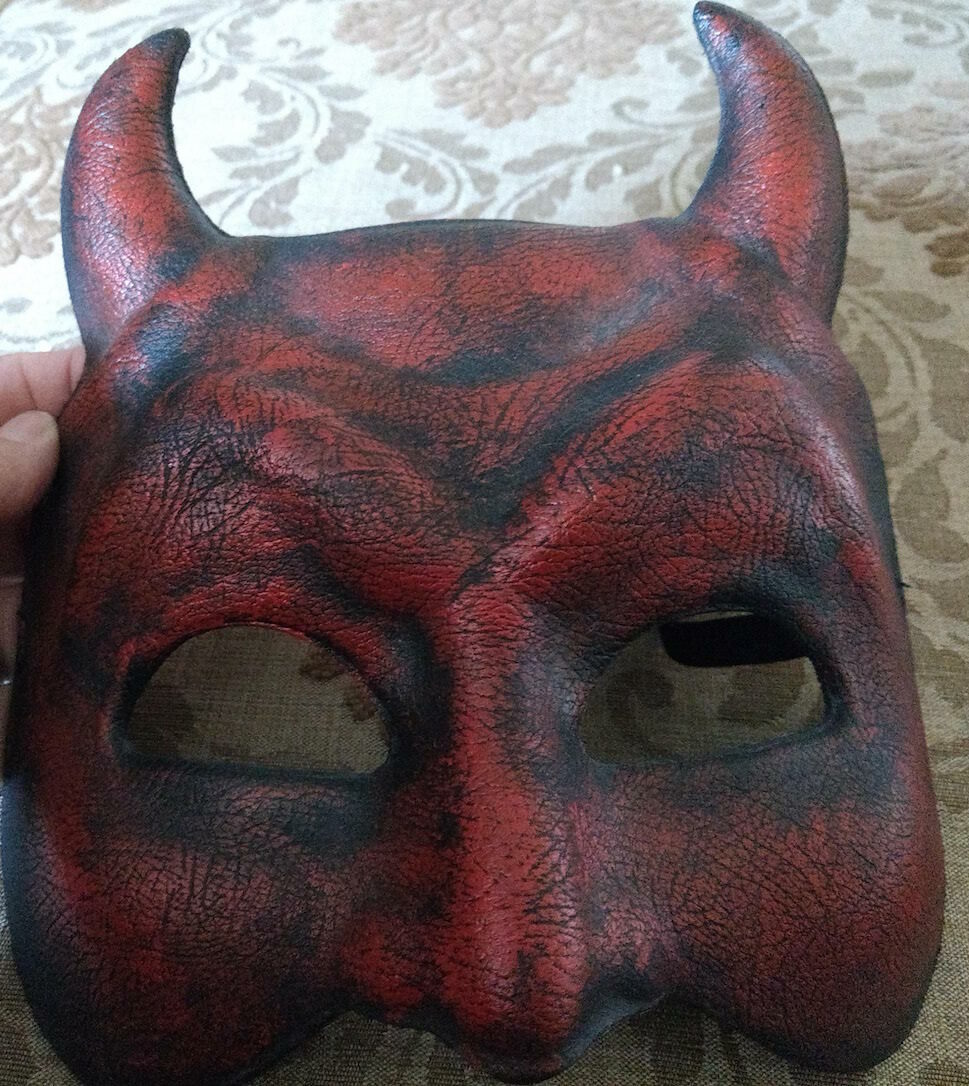 Devil Diavolo Red Mask Mardi Gras Venetian-style Masquerade Gorgeous Not Worn