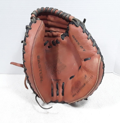 Catchers mitt hotsell for sale