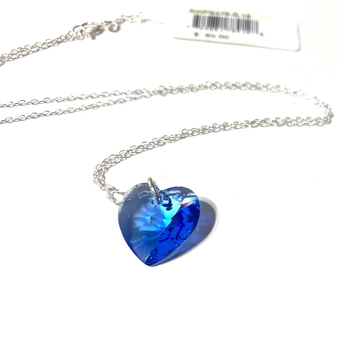 BRAND NEW SWAROVSKI CRYSTAL HEART BLUE PENDANT NECKLACE IN