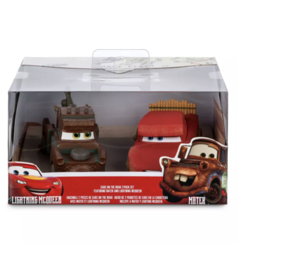 Mater towing cheap lightning mcqueen