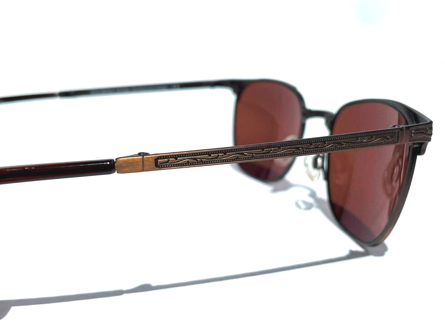Pre-owned Maui Jim Stillwater Gold Engraved Polarized Bronze Folding Sunglass H706-16c In Brown