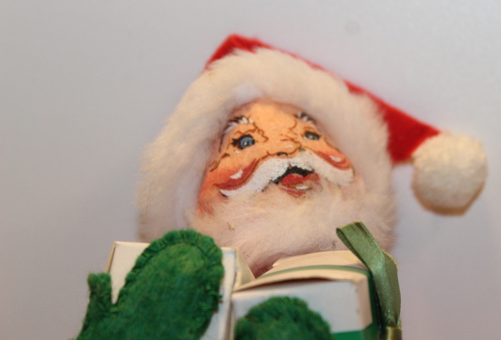 Annalee Present Holding Santas 9