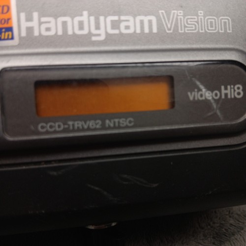 SONY HANDYCAM CCD-TRV62 CAMCORDER HI8 8 MM VIDEO CAMERA ONLY VCR PLAYER