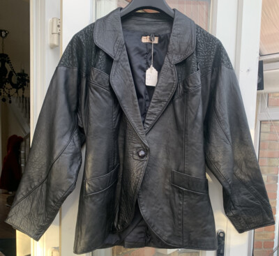 NWT REAL LEATHER VINTAGE WOMEN BLACK Soft LEATHER JACKET  M C￼33 L30 EXCELLENT
