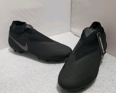 Kelme Ultra Jr Size 11.5 Black White Soccer Cleats Shoes