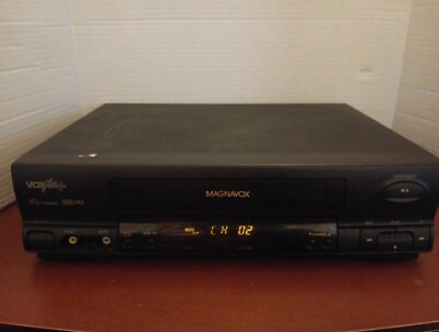 Magnavox 4 Head Hi-Fi VCR Model VRU262AT21 TESTED - WORKS - W/ CABLES-No Remote 
