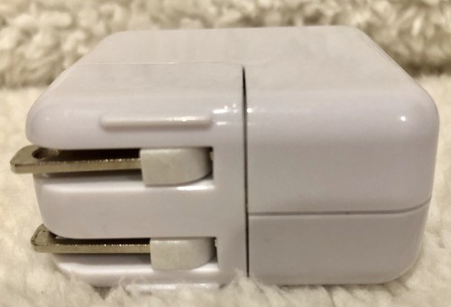 Wall Charger APower 40 AC 100-240V