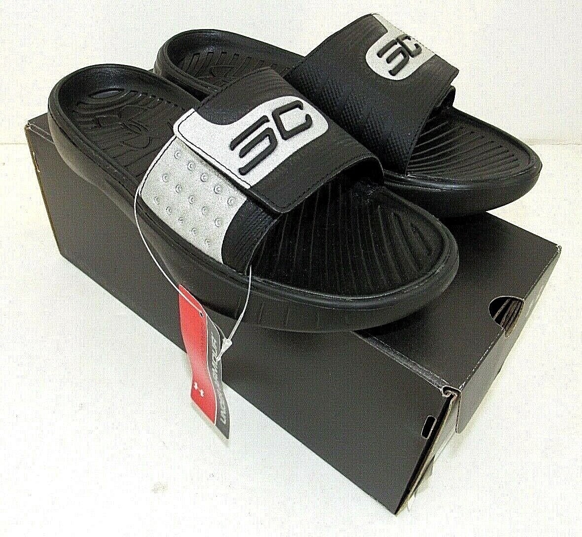 UNDER ARMOUR Curry IV Slides  Black  3000037-002  New in Box