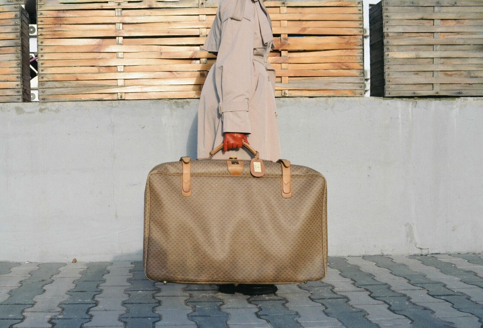 80s 90s Vintage GUCCI Luggage Bag Monogram GG Logo Suitcase 80s 90s Vintage GUCCI Luggage Bag Monogram GG Logo Suitcase