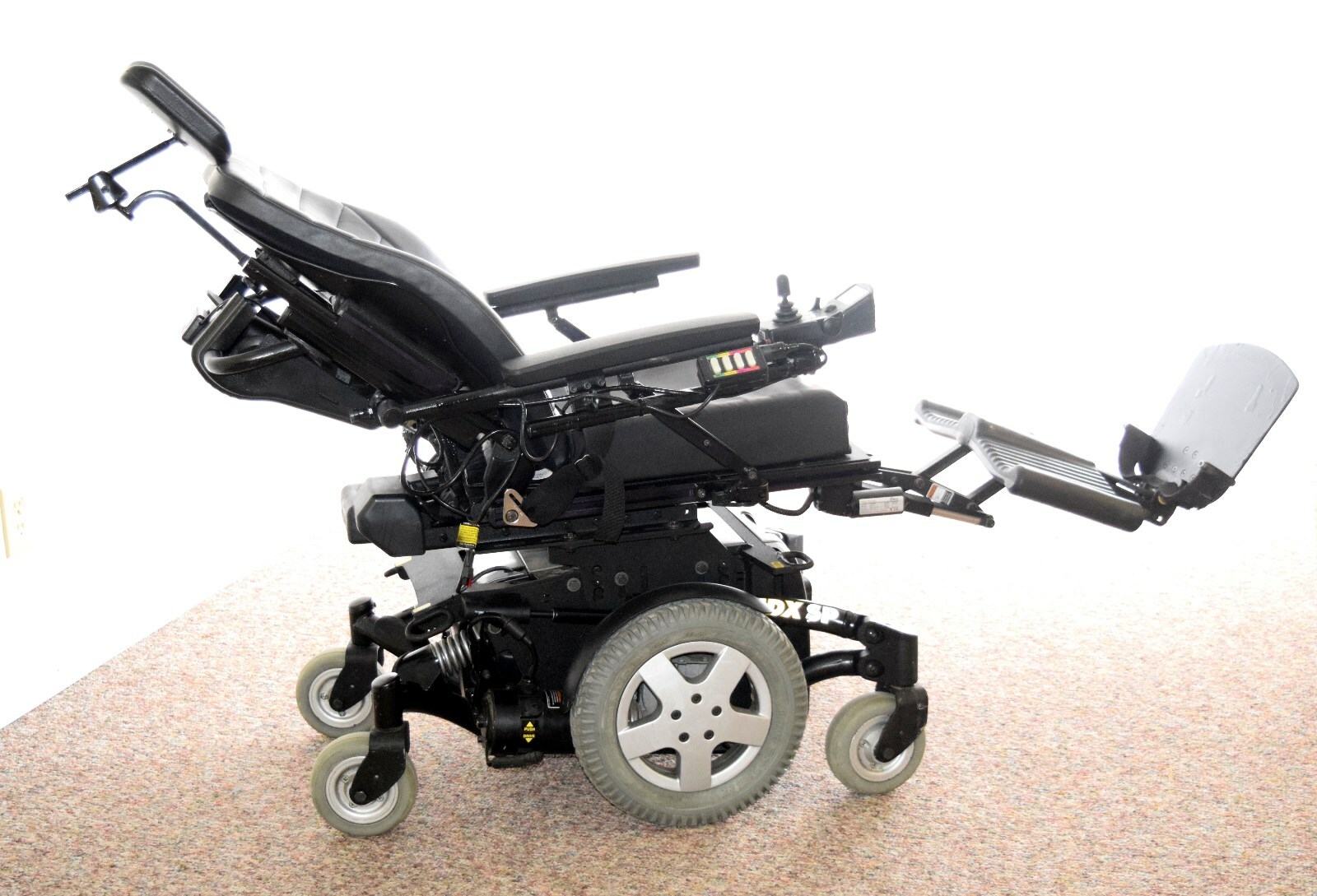 electric wheelchair Invacare TDX sp with -power legs -tilt-recline nice chair