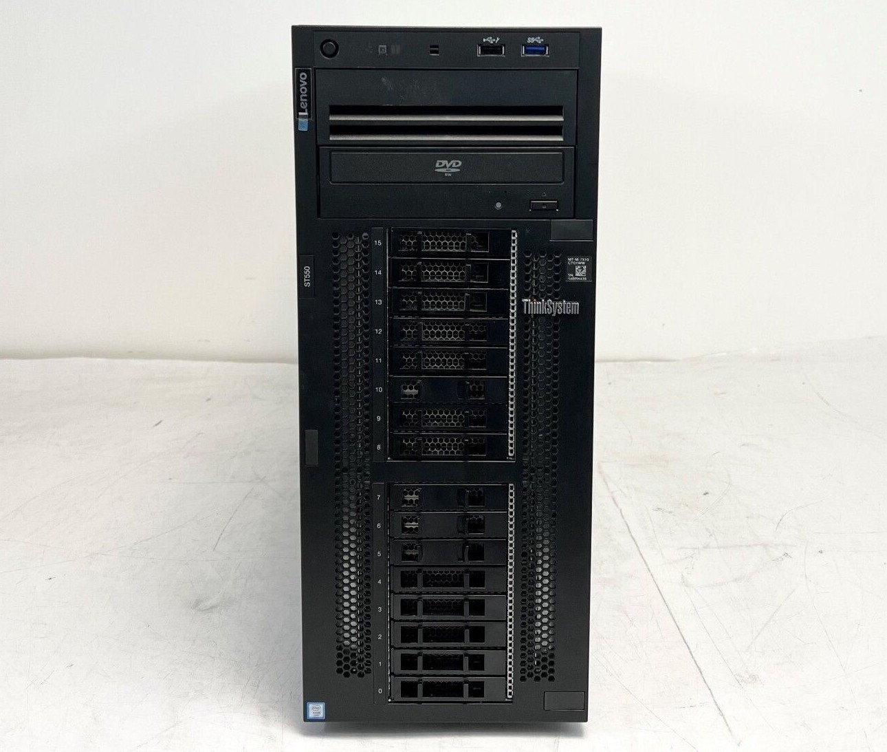 サーバー Lenovo ThinkSystem ST550; Xeon Gold 6230 Lenovo ThinkSystem ST550 Server (Xeon SP Gen 1 / Gen 2