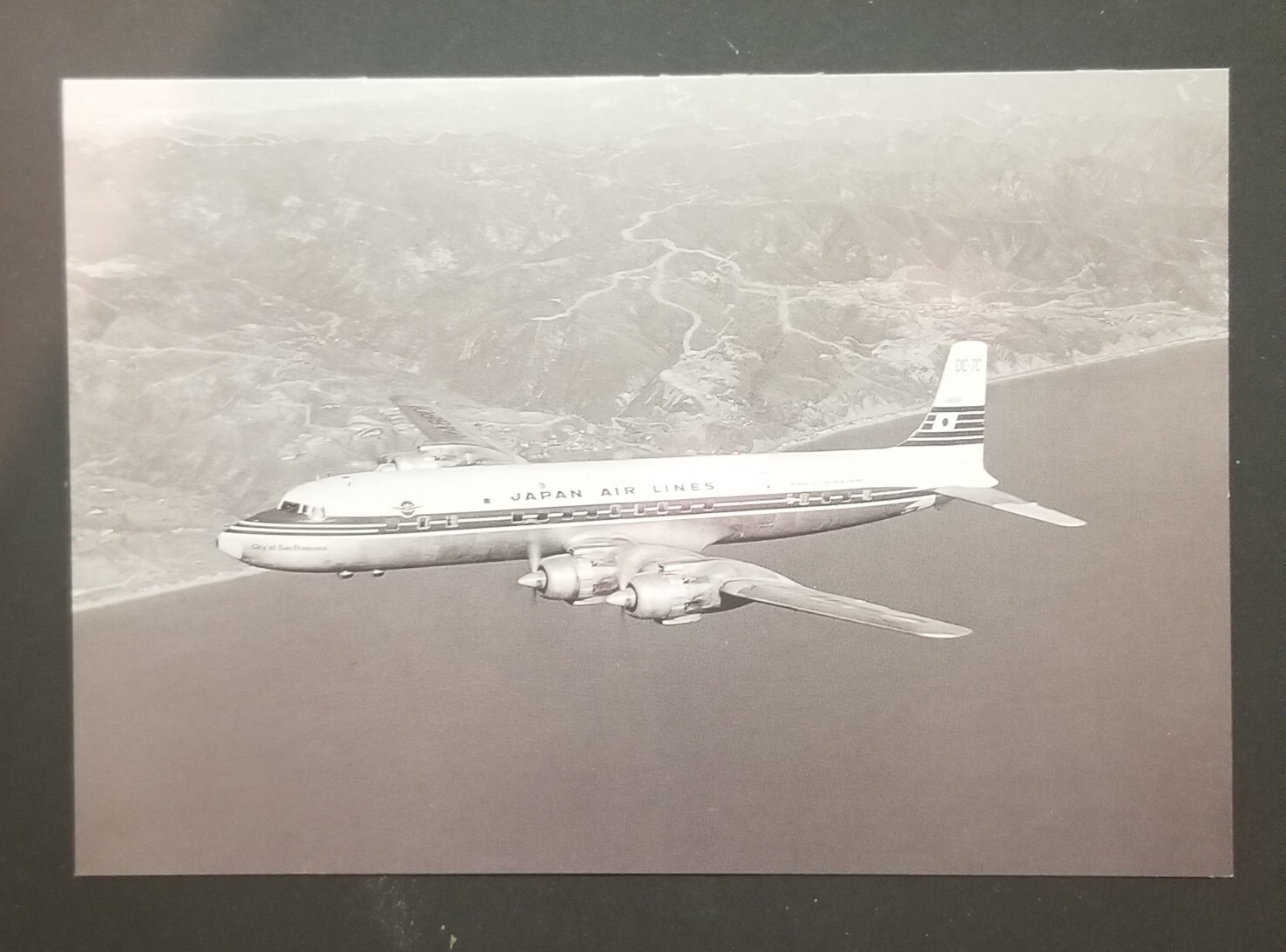 JAPAN AIRLINES JAL Postcard Unused DC-7C City of San JAPAN AIRLINES JAL Postcard Unused DC-7C City of San